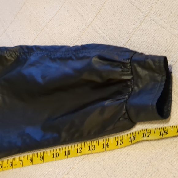 Vintage Towne rain trench coat by London Fog! - Picture 9 of 10